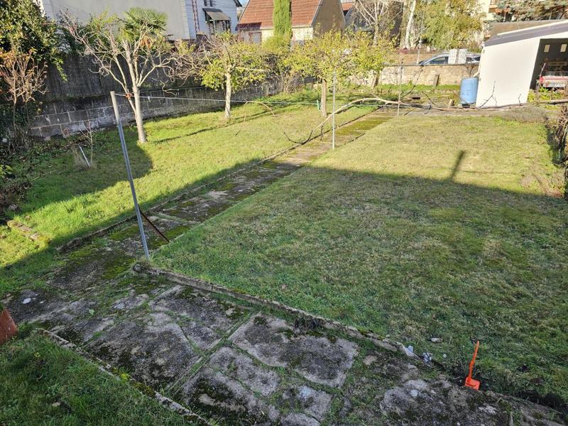 Terrain constructible - 200 m²