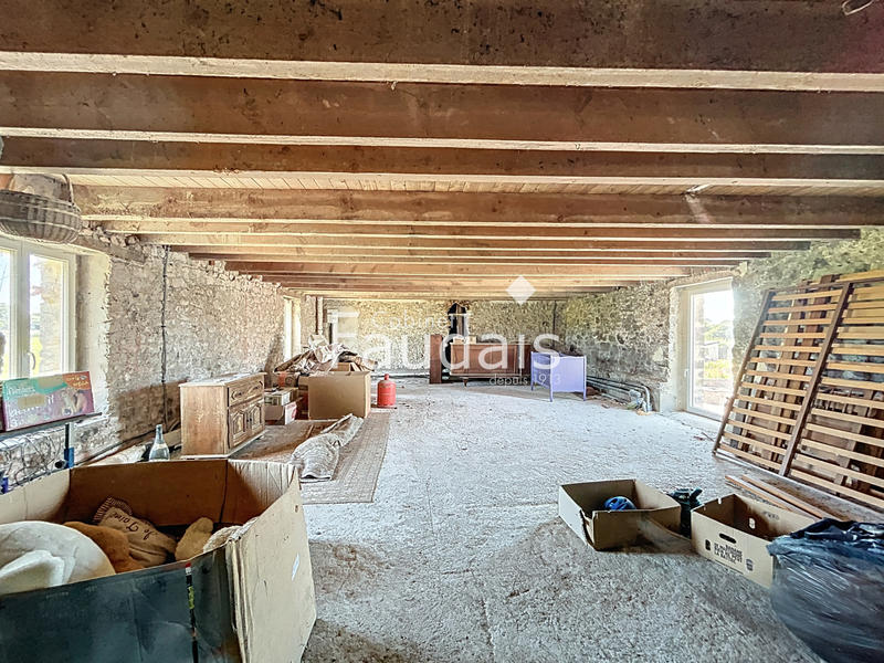 Maison - 167 m² - 7 pièces