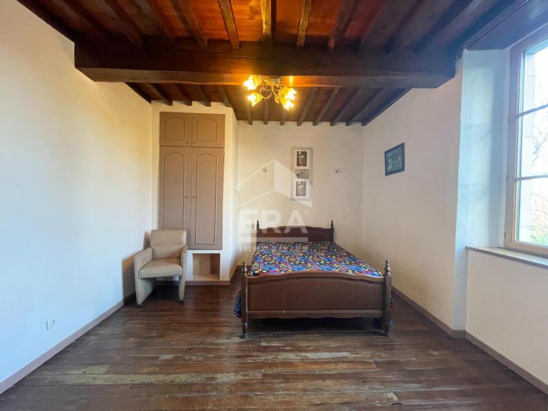 Maison - 243 m² - 6 pièces