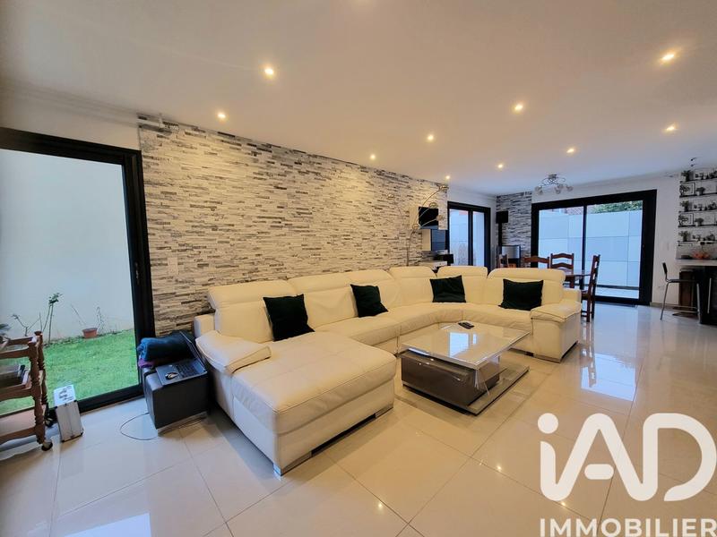 Maison - 118 m² - 5 pièces