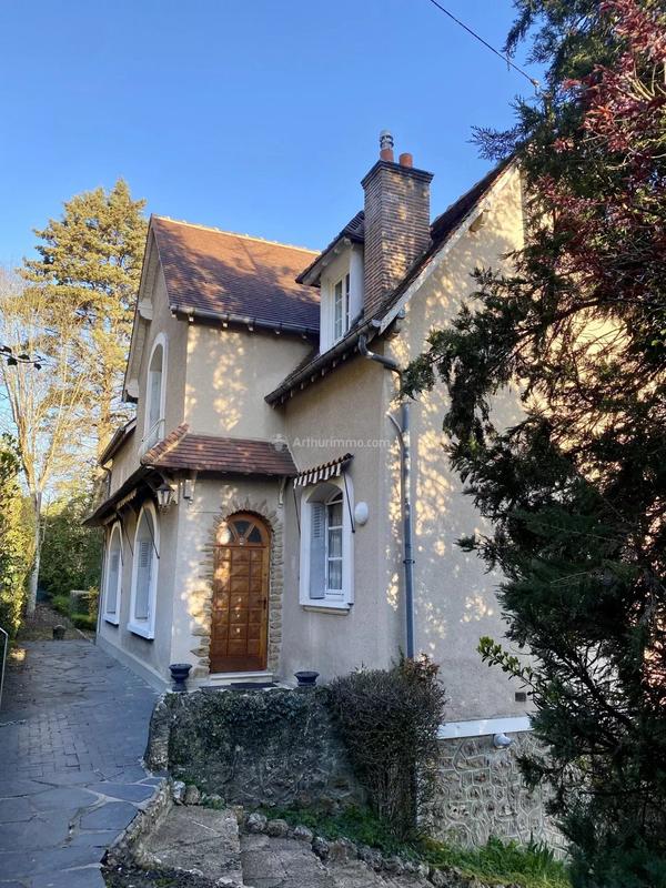 Maison - 140 m² - 5 pièces