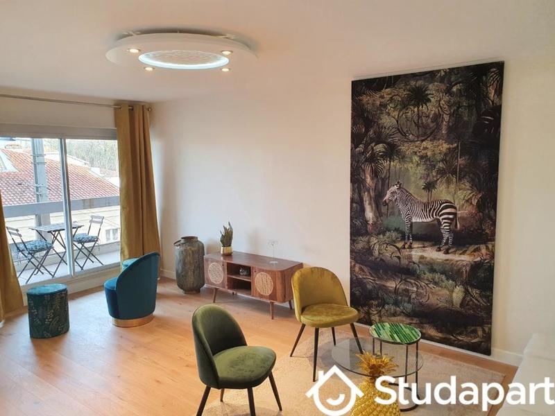 Appartement - 102 m² - 5 pièces