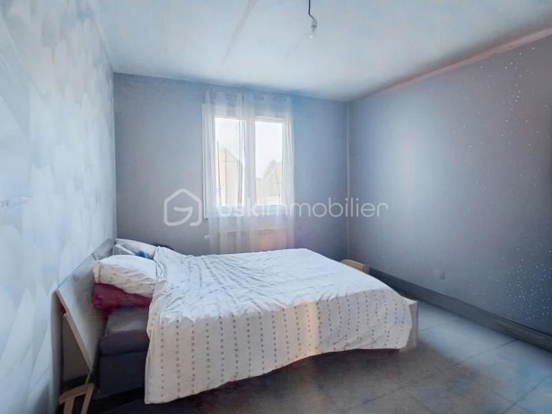 Pavillon - 80 m² - 5 pièces