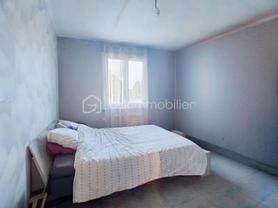 Pavillon - 80 m² - 5 pièces