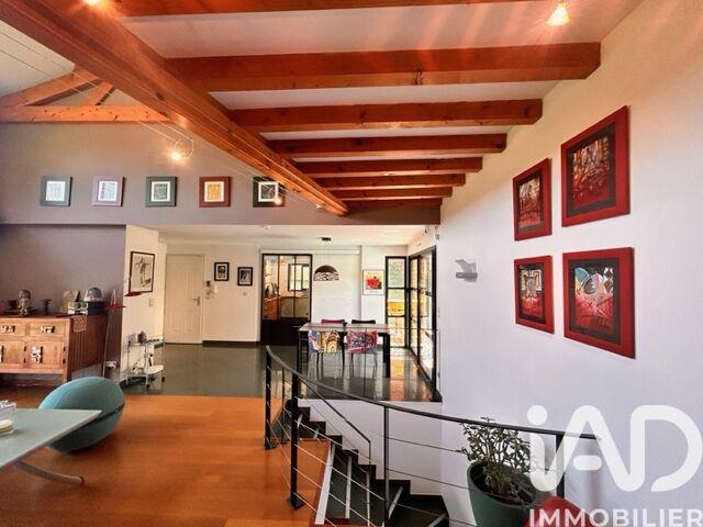 Maison - 184 m² - 5 pièces