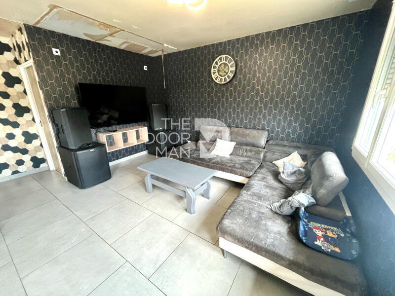 Maison - 145 m² - 6 pièces