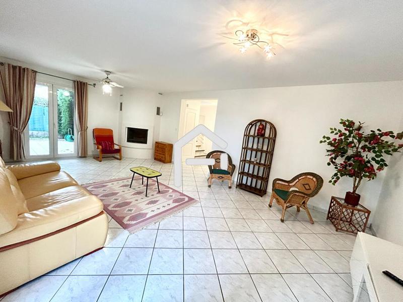 Maison - 120 m² - 5 pièces