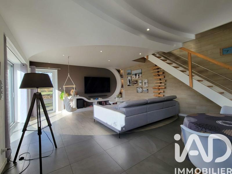 Maison - 167 m² - 6 pièces