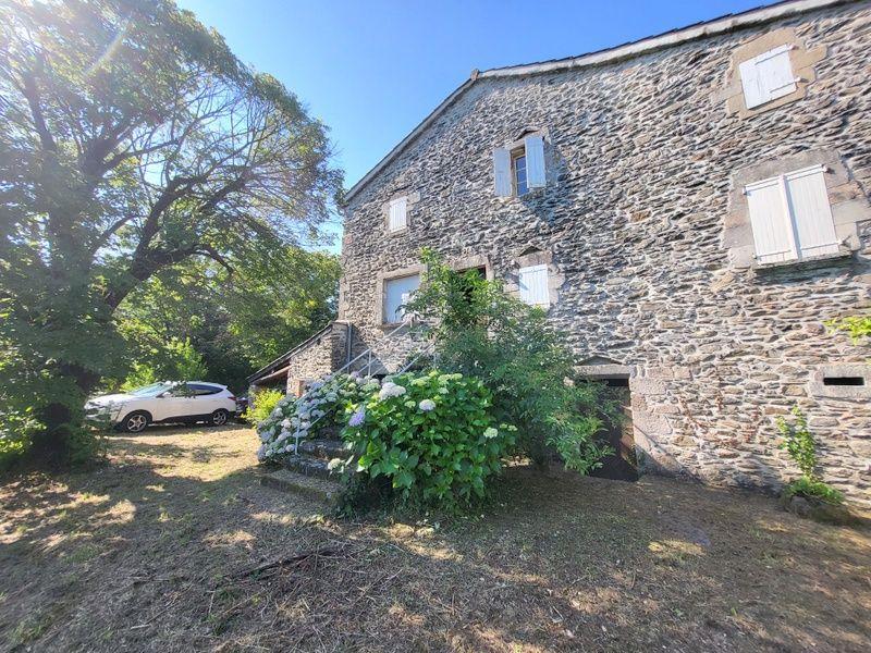 Maison - 280 m² - 8 pièces