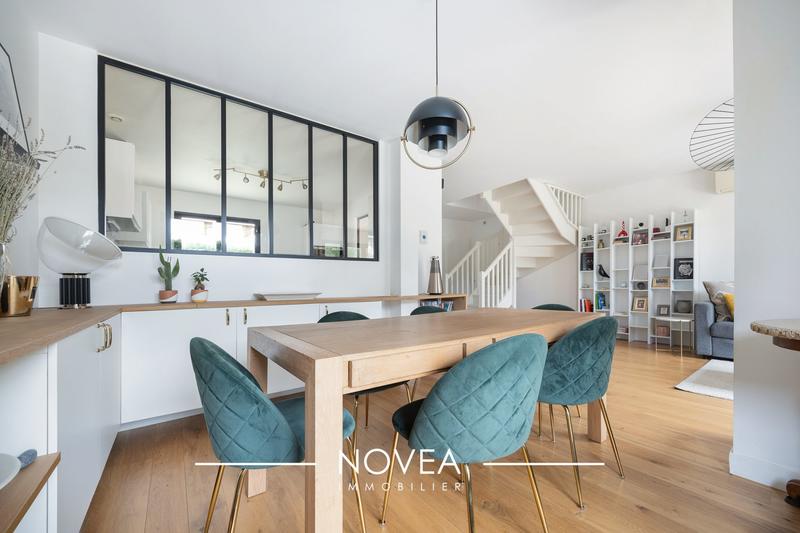 Maison - 115 m² - 6 pièces