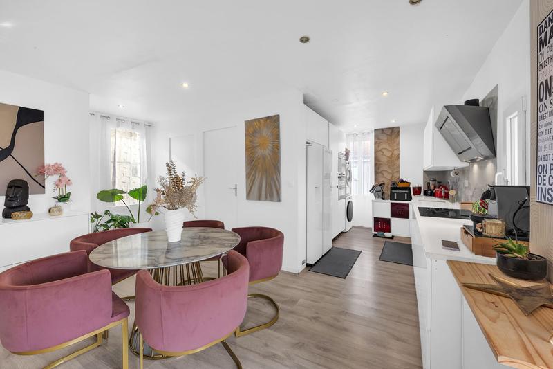 Maison - 193 m² - 6 pièces