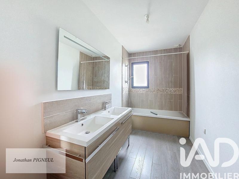 Château - 135 m² - 5 pièces