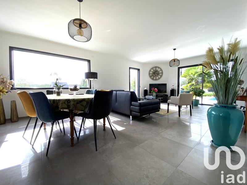 Maison - 156 m² - 6 pièces