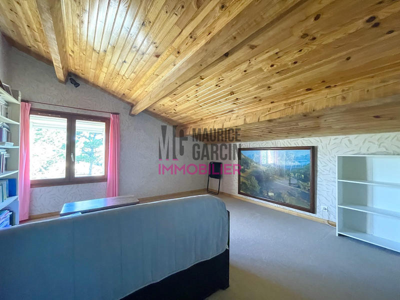 Maison - 148 m² - 6 pièces