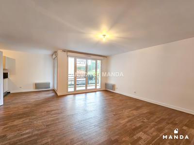 Appartement - 74 m² - 3 pièces