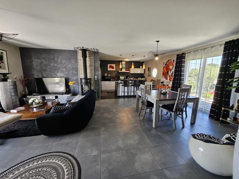 Maison - 130 m² - 6 pièces