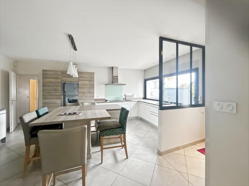 Maison - 145 m² - 4 pièces