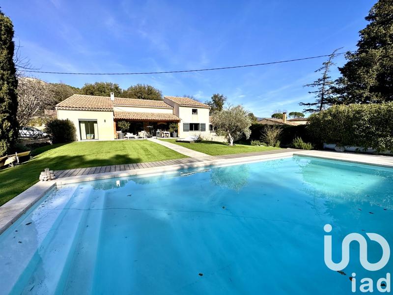 Maison - 283 m² - 8 pièces