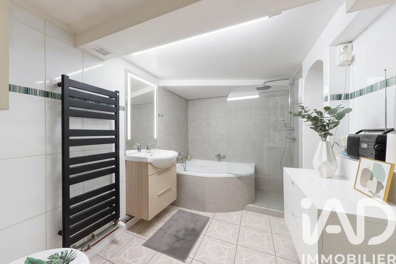 Maison - 140 m² - 7 pièces