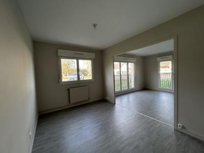 Appartement - 96 m² - 5 pièces