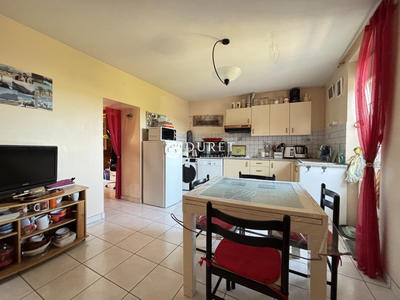 Maison - 82 m² - 3 pièces