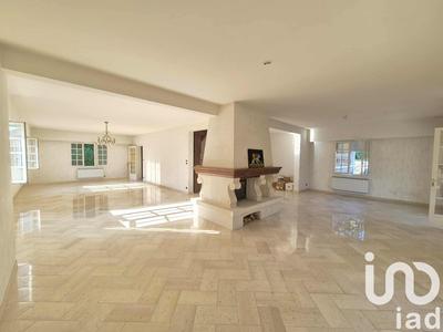 Maison - 265 m² - 6 pièces