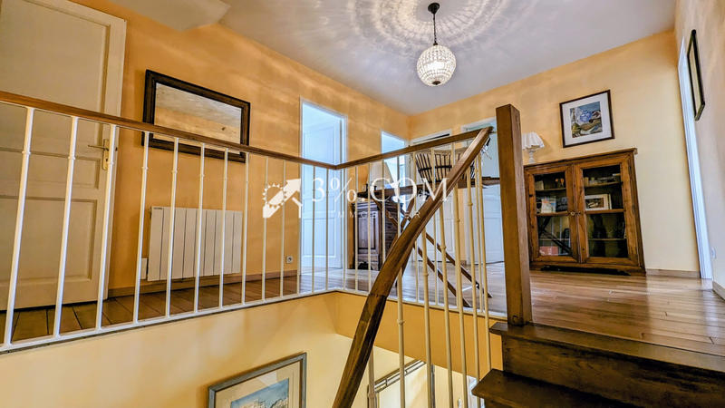 Maison - 196 m² - 7 pièces