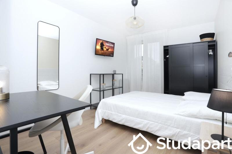 Chambre - 11 m² - 1 pièce