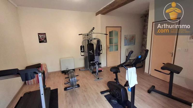 Maison - 223 m² - 9 pièces