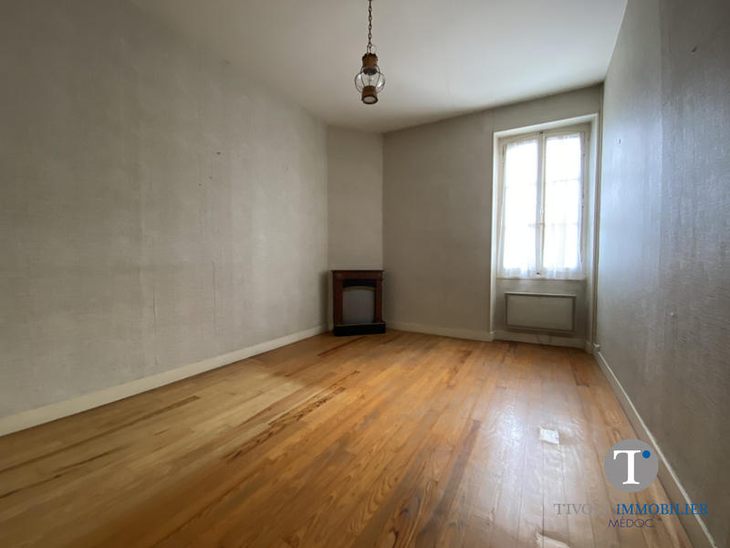 Maison - 215 m² - 7 pièces