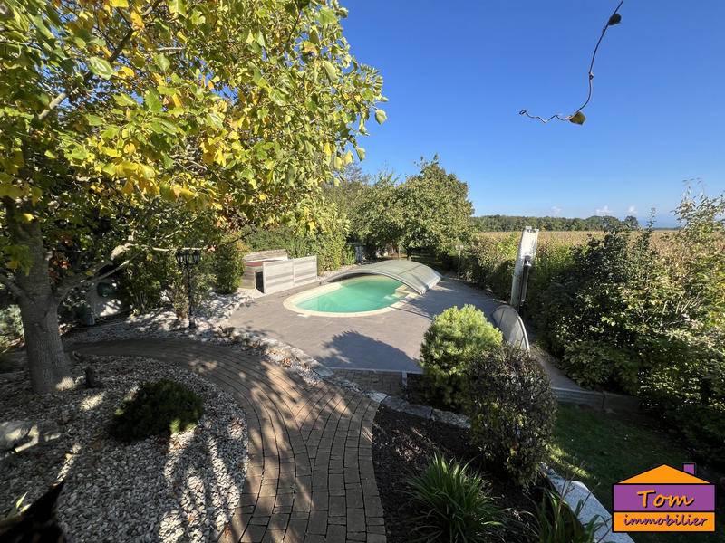 Maison - 200 m² - 6 pièces