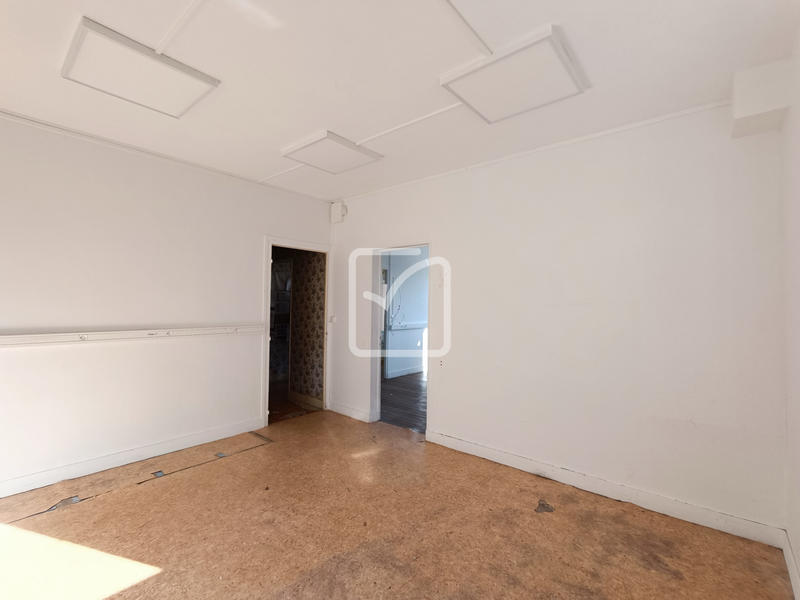 Maison - 187 m² - 7 pièces