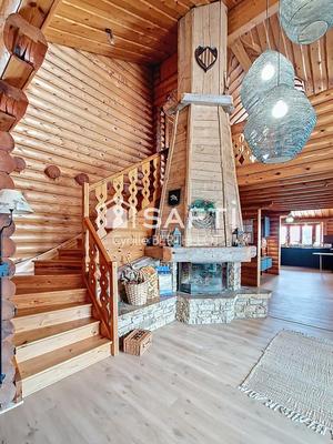 Châlet - 288 m² - 7 pièces