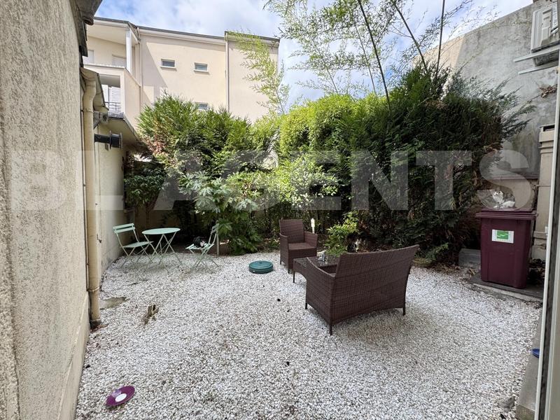 Fonds de commerce - 100 m²