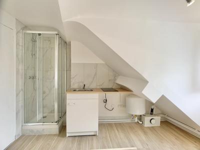 Appartement - 15 m² - 1 pièce