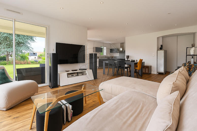 Maison - 108 m² - 4 pièces