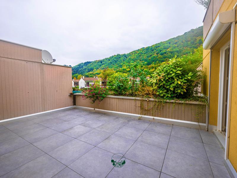 Appartement - 91 m² - 3 pièces