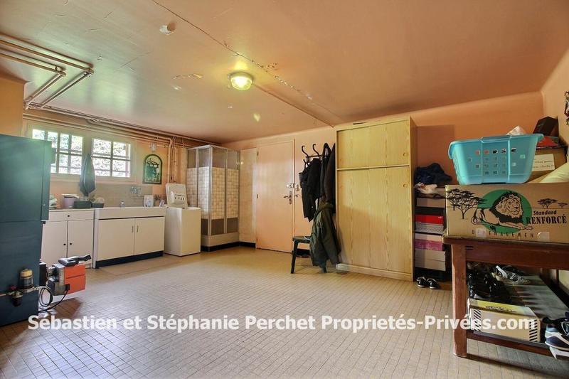 Maison - 229 m² - 8 pièces