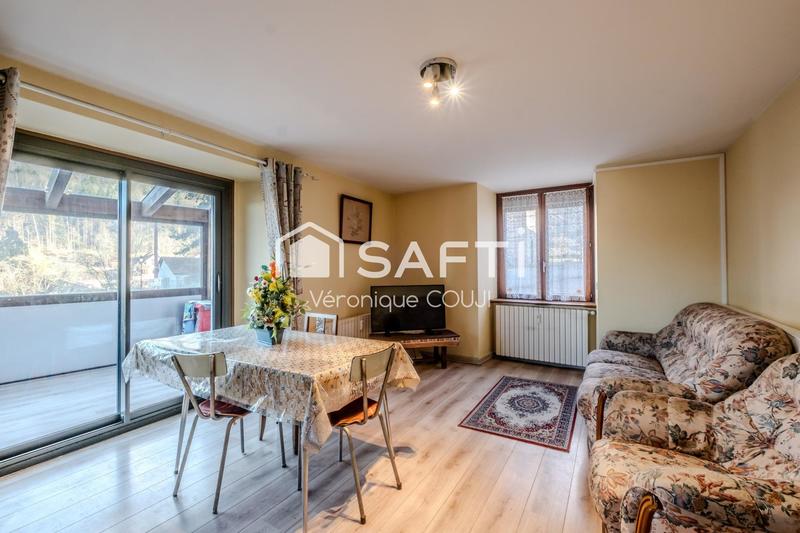 Maison - 230 m² - 9 pièces