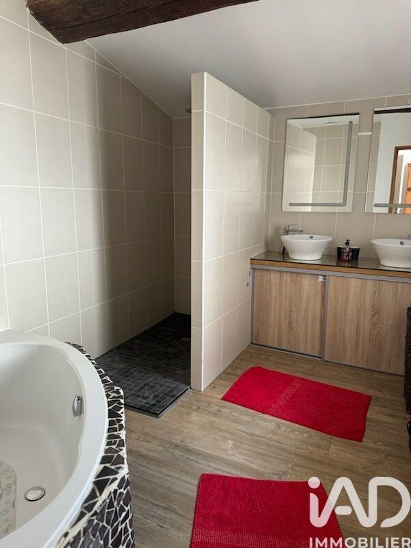 Appartement - 104 m² - 4 pièces