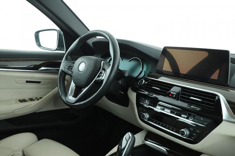 Bmw Série 5 520dA xDrive Luxury 190 ch