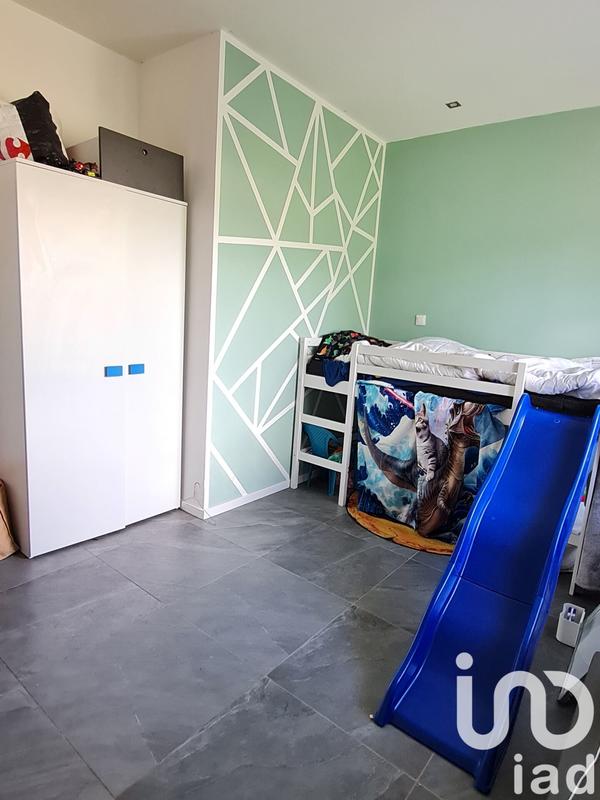 Maison - 370 m² - 9 pièces