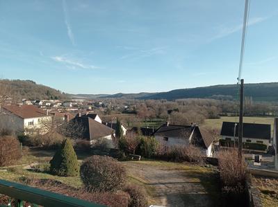 Maison traditionnelle - 228 m² - 7 pièces