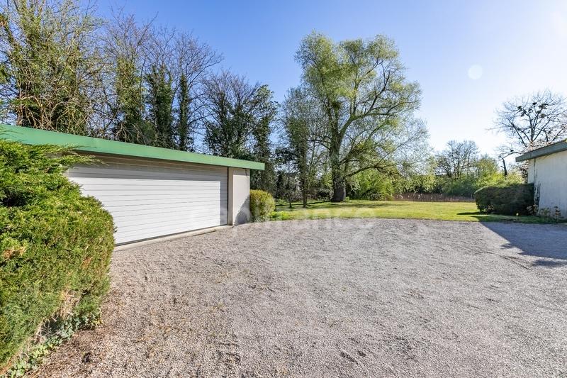 Maison d'architecte - 320 m² - 9 pièces