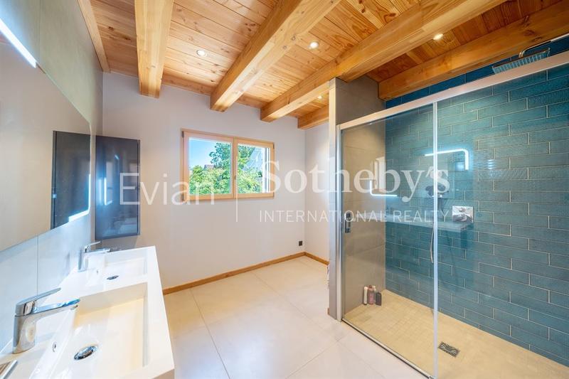 Maison - 355 m² - 10 pièces