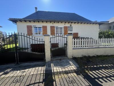 Maison - 177 m² - 6 pièces