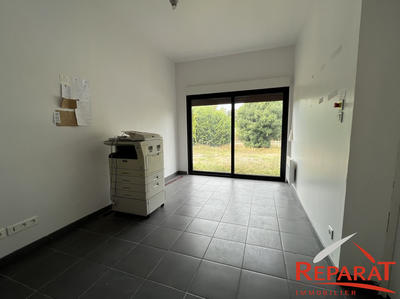 Local d'activités - 325 m²