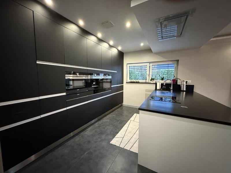 Villa - 140 m² - 5 pièces