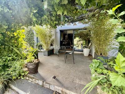 Villa - 182 m² - 6 pièces