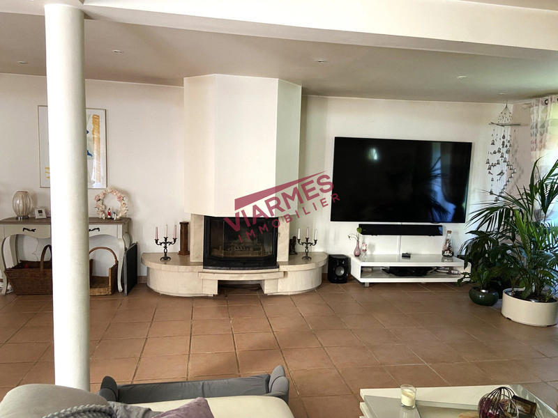 Maison - 196 m² - 8 pièces